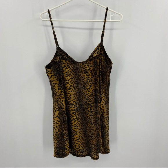Victoria's Secret Leopard Slip Large - Picture 4 of 7